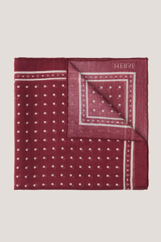 Bordowa poszetka w białe kropki