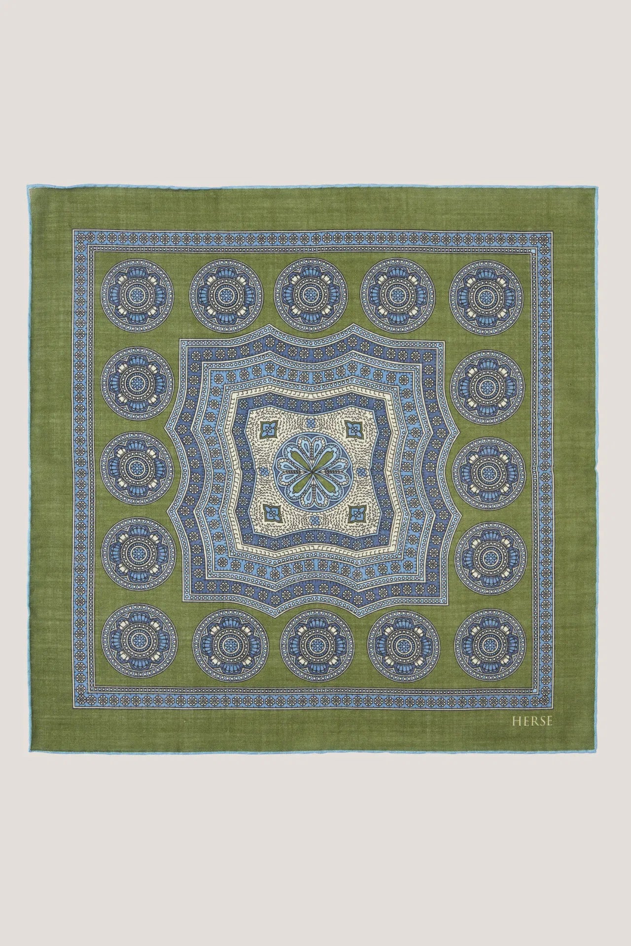 Pochette verte à médaillons