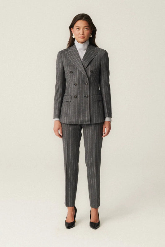Costume gris à fines rayures en tissu Cerruti