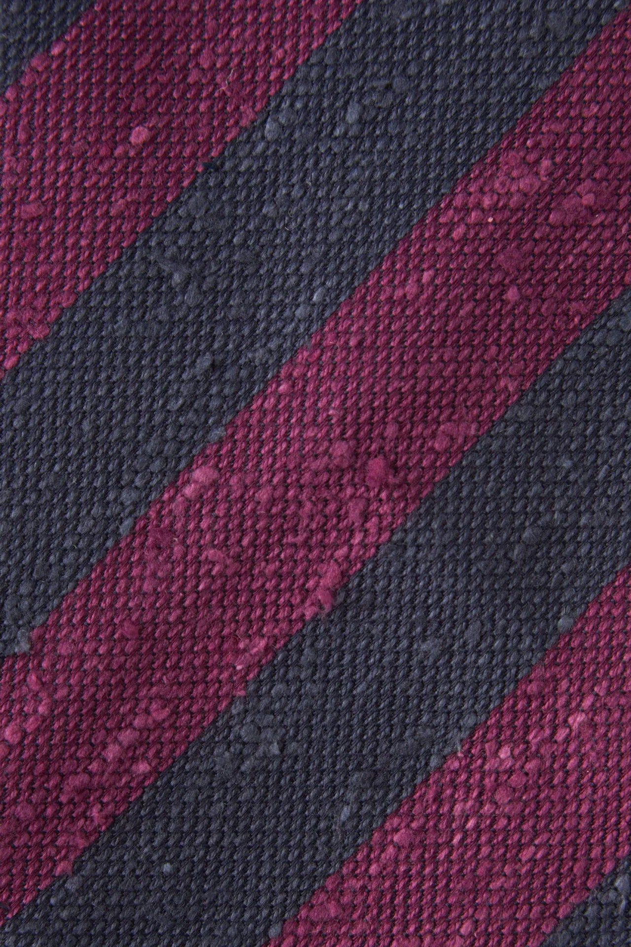 Regimental tie made of shantung, unlined