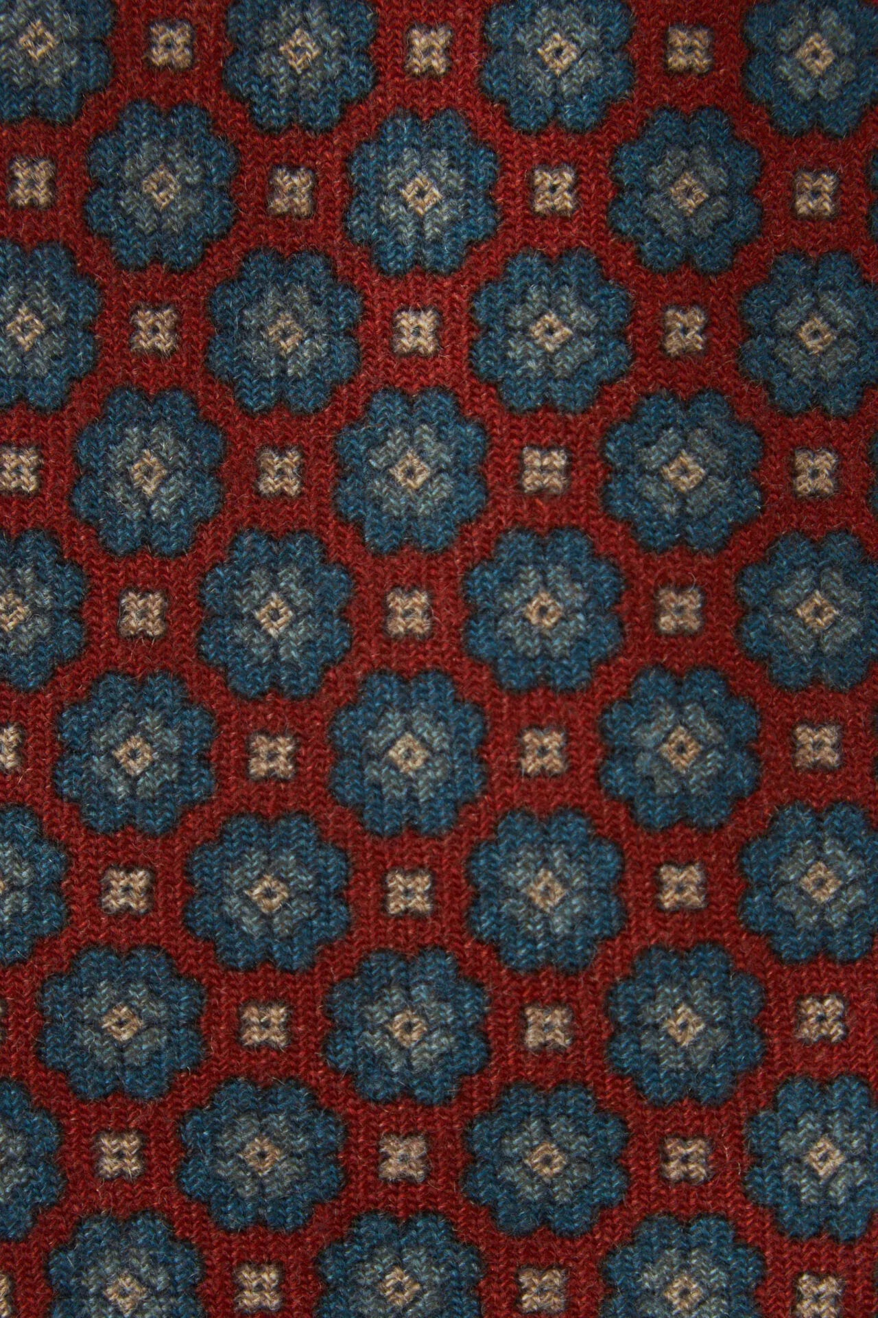 Wool medallion tie