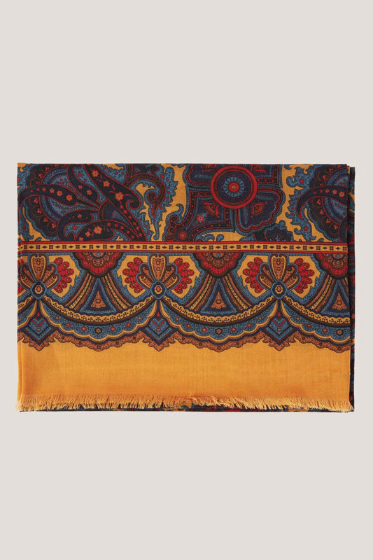Żółty szal w paisley