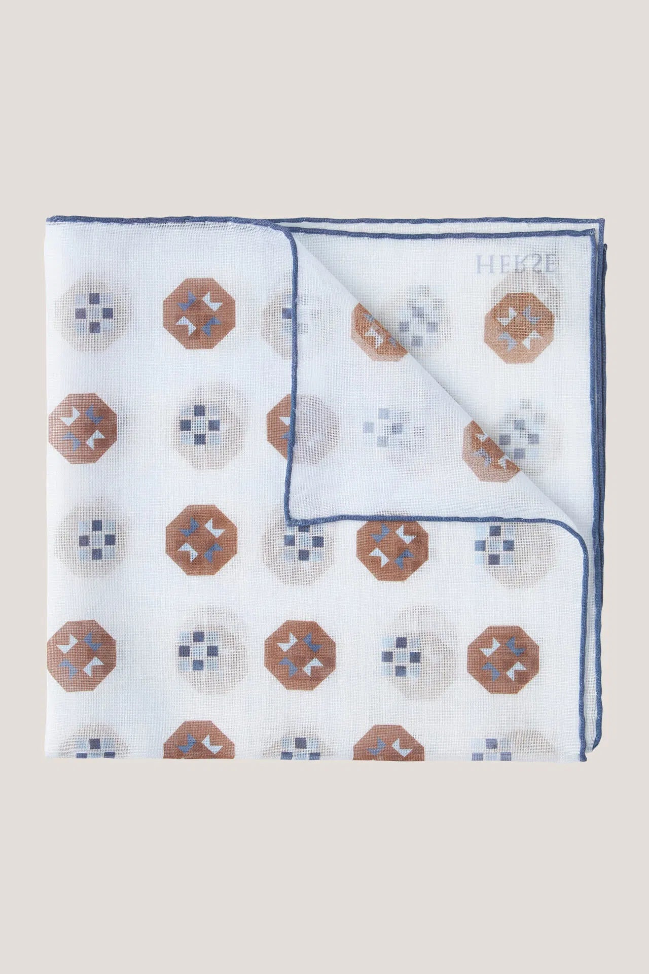 Pochette blanche à motif géométrique