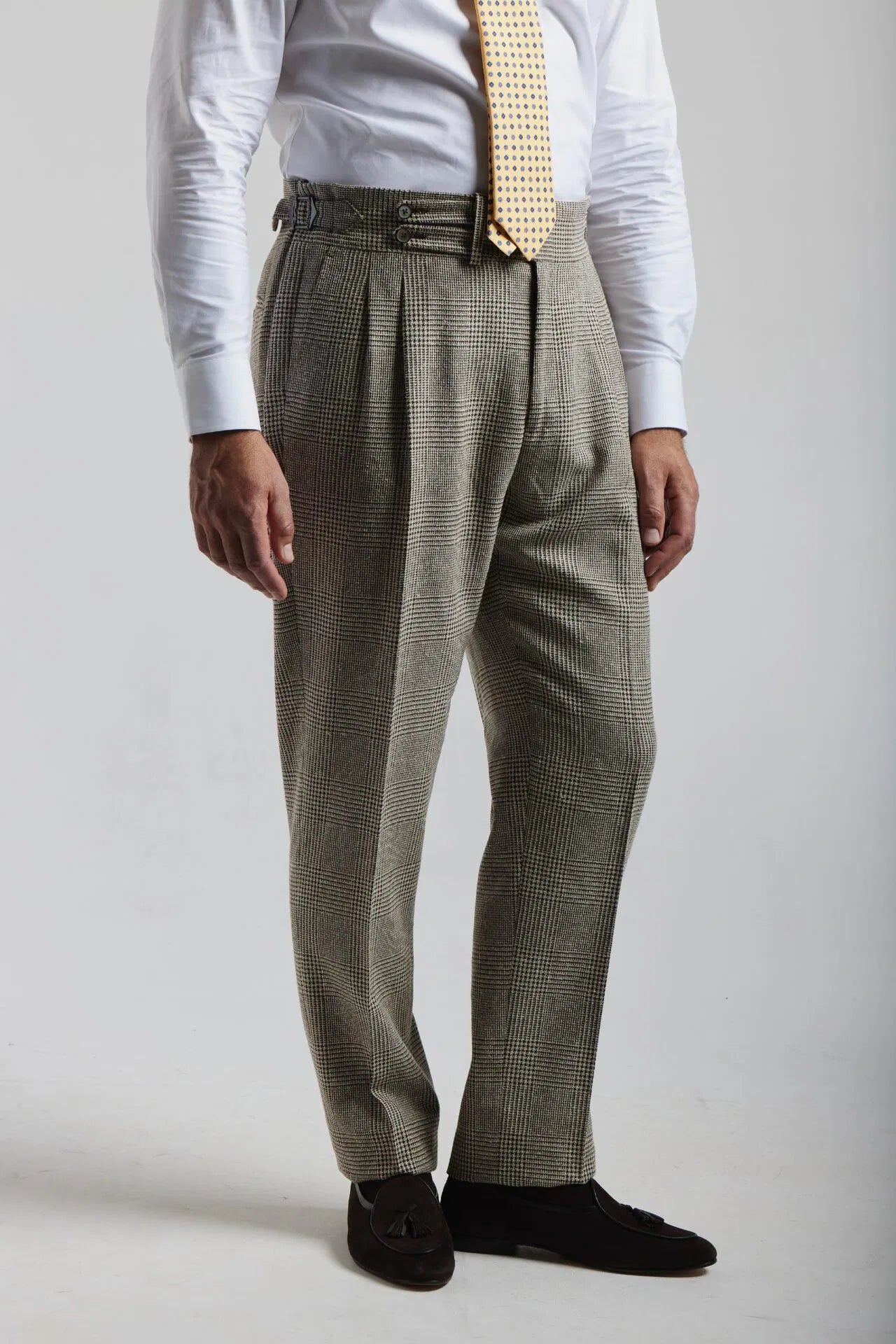 Costume trois pièces à carreaux beige et marron par PoW