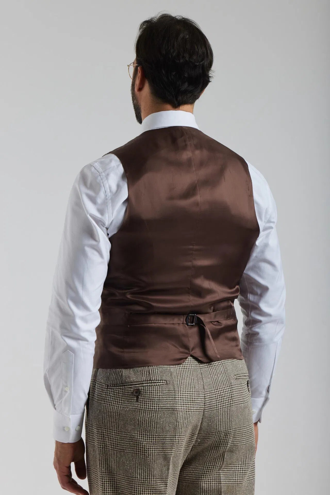 Costume trois pièces à carreaux beige et marron par PoW