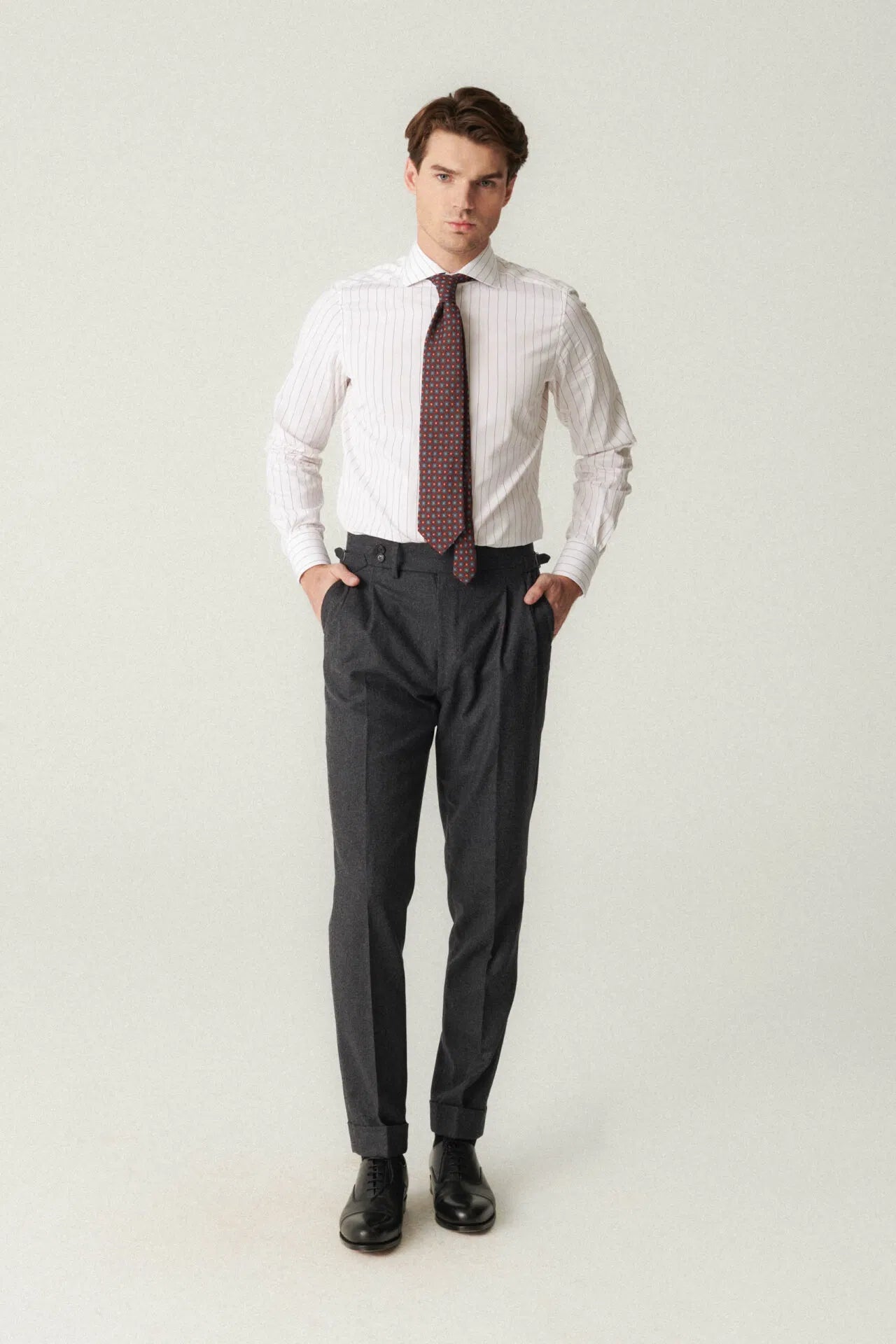 Pantalon en flanelle gris foncé