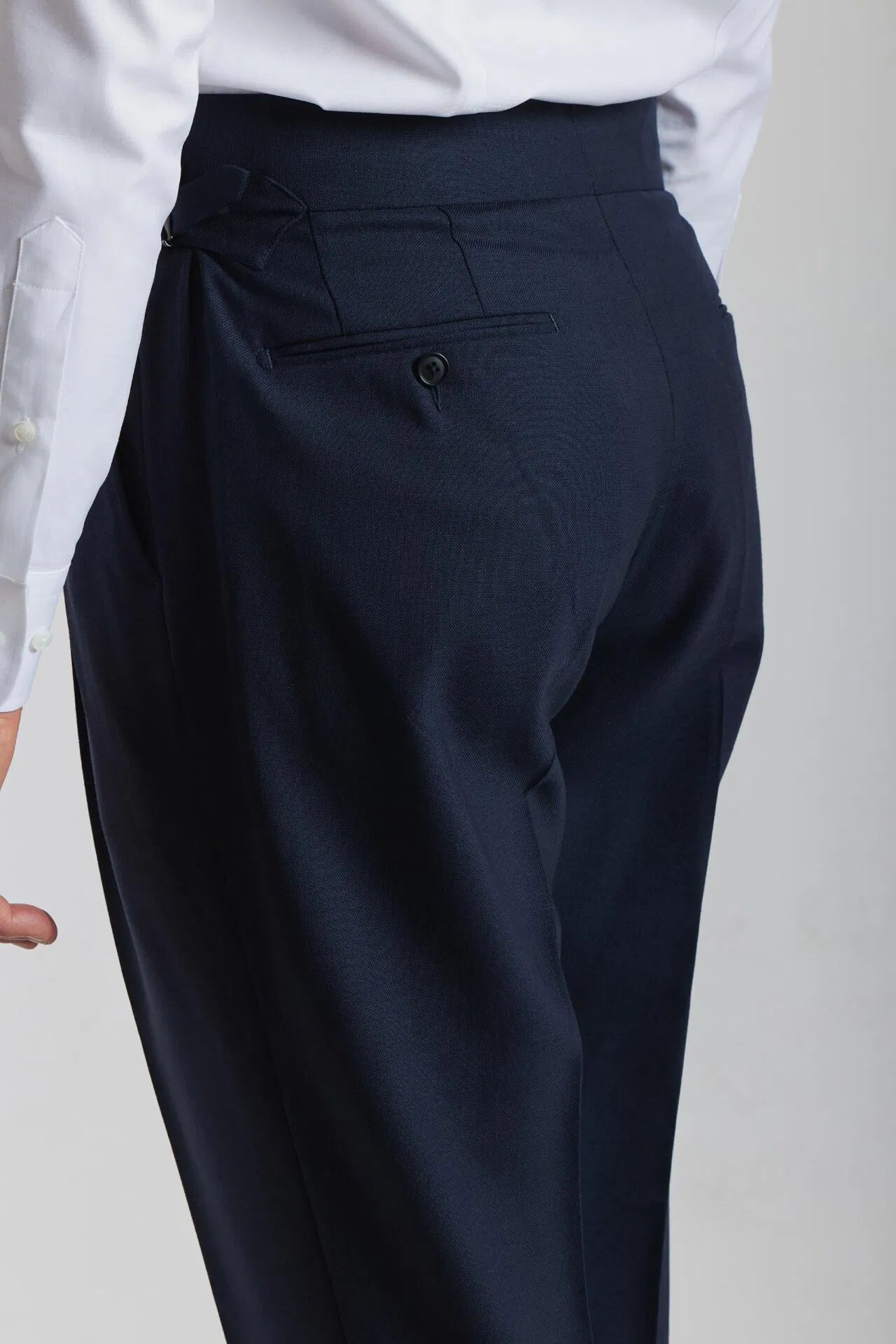 London Shrunk Navy Double-Breasted Suit