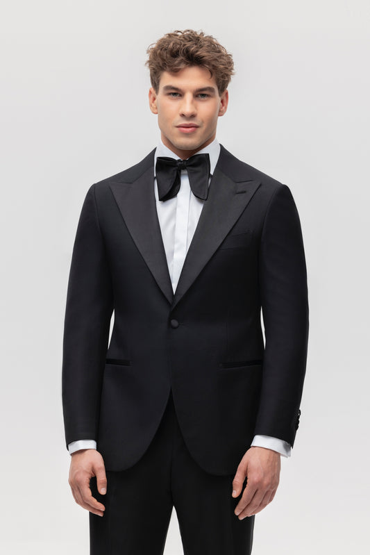 Black single-breasted tuxedo
