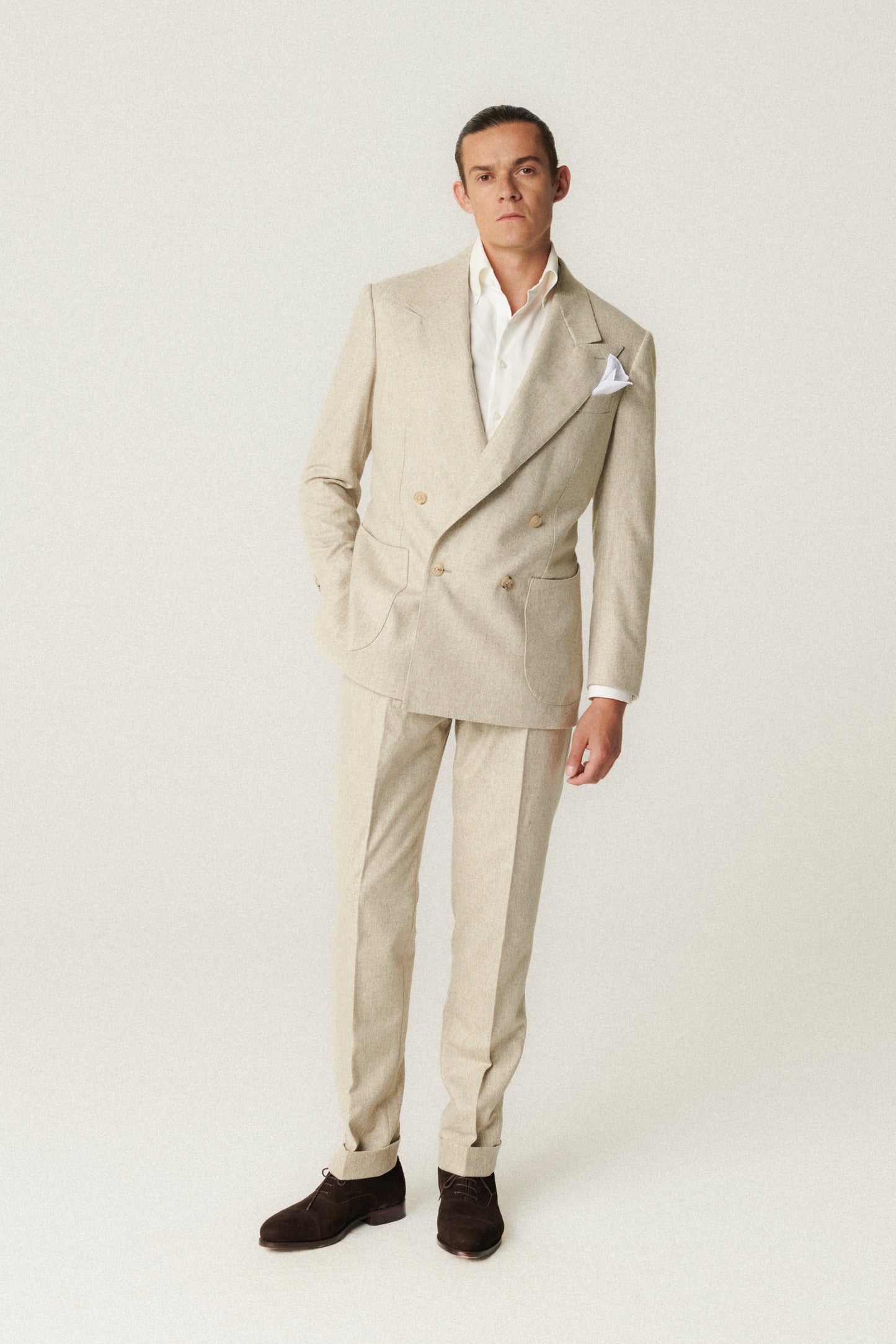Costume croisé en flanelle beige clair