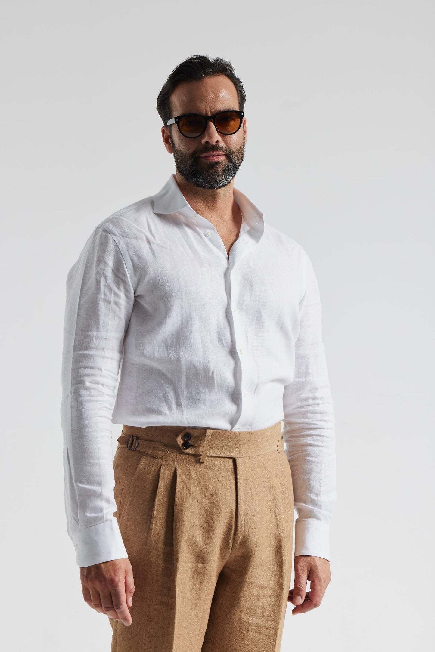 Chemise en lin blanc à col italien