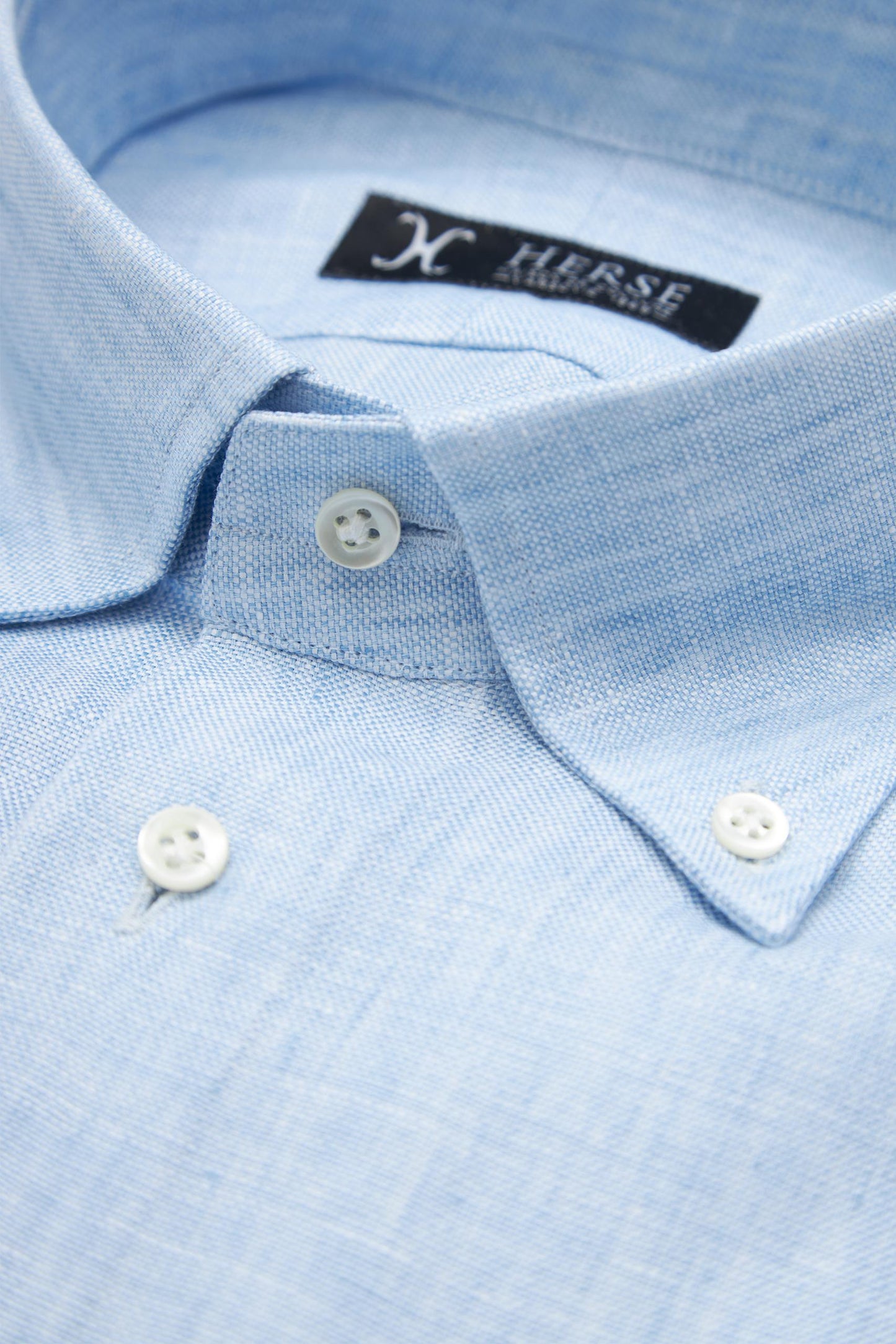 Chemise boutonnée en lin bleu clair