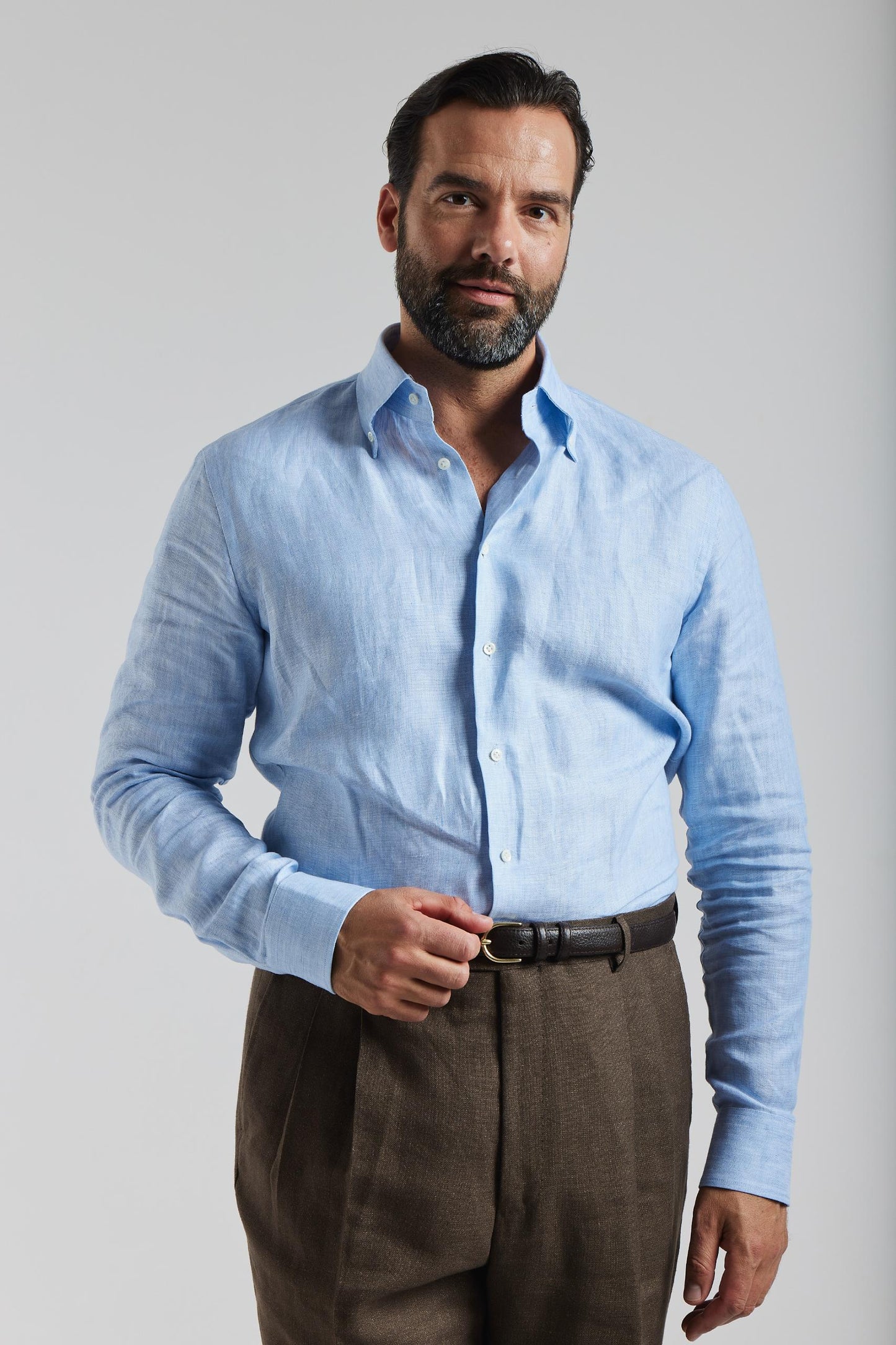 Chemise boutonnée en lin bleu clair