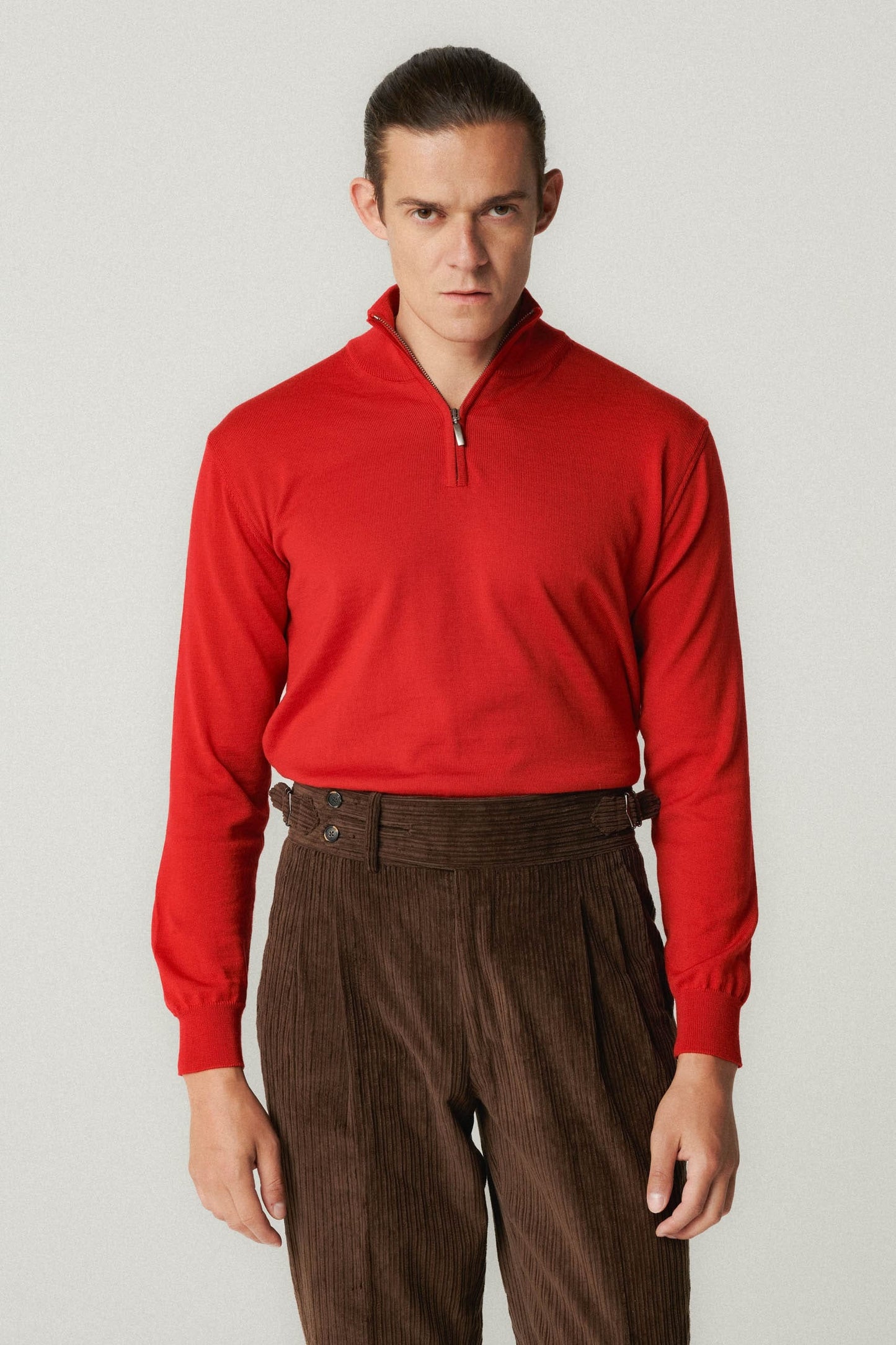 Pantalon en velours côtelé marron