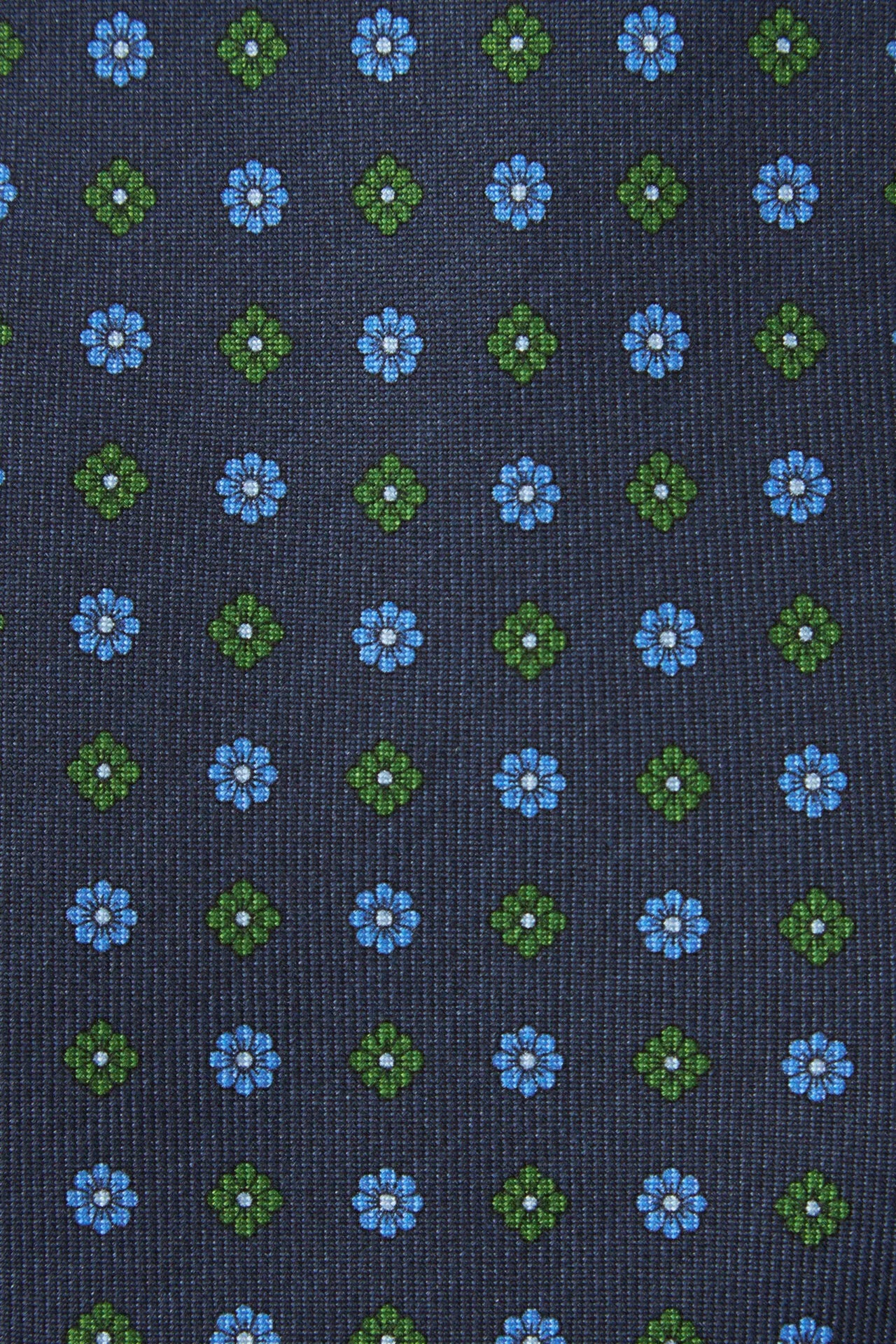 Silk tie with small flowers