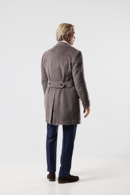 Szary płaszcz Ulster z lamy