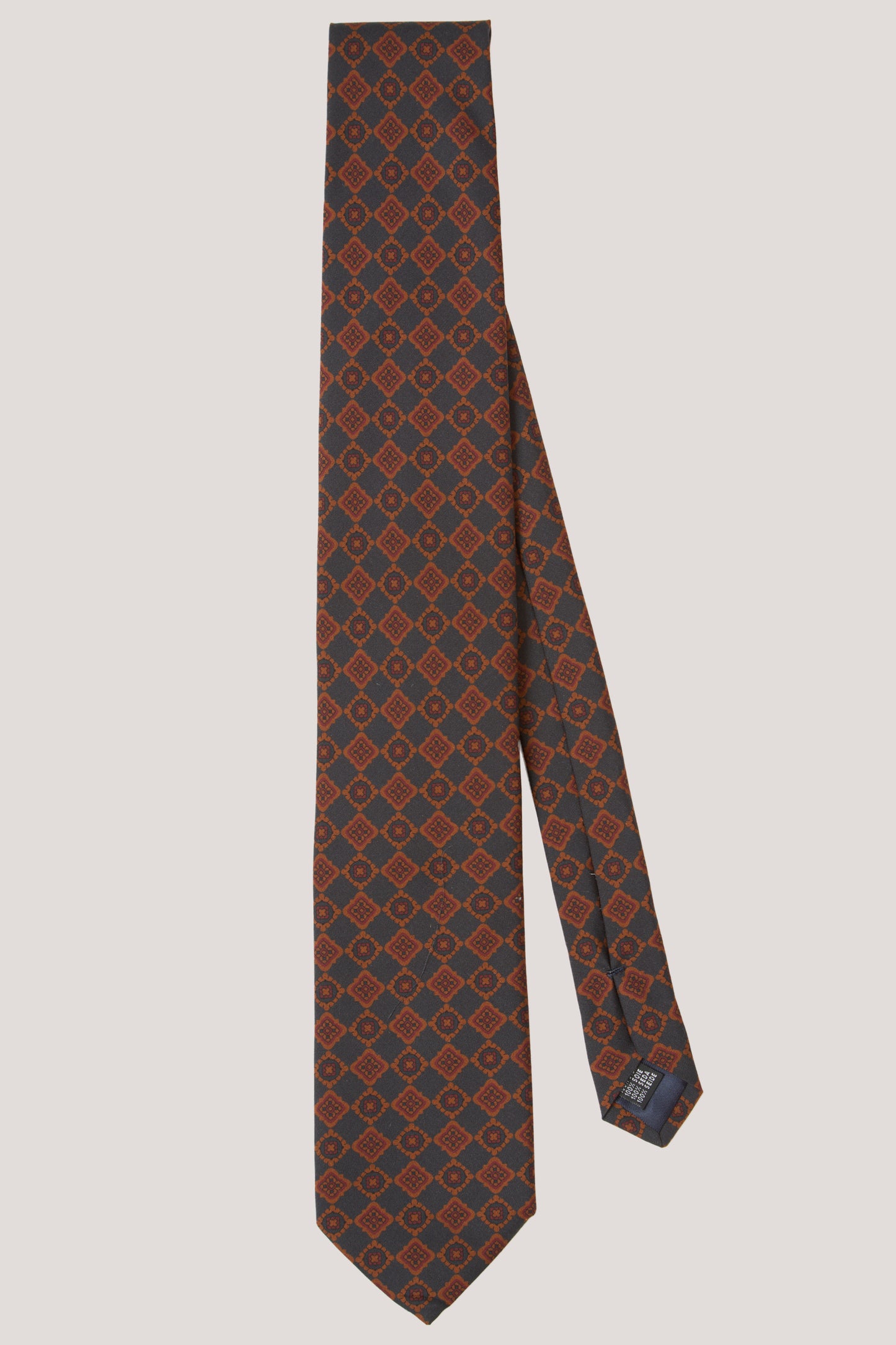 Cravate en soie mate vert olive