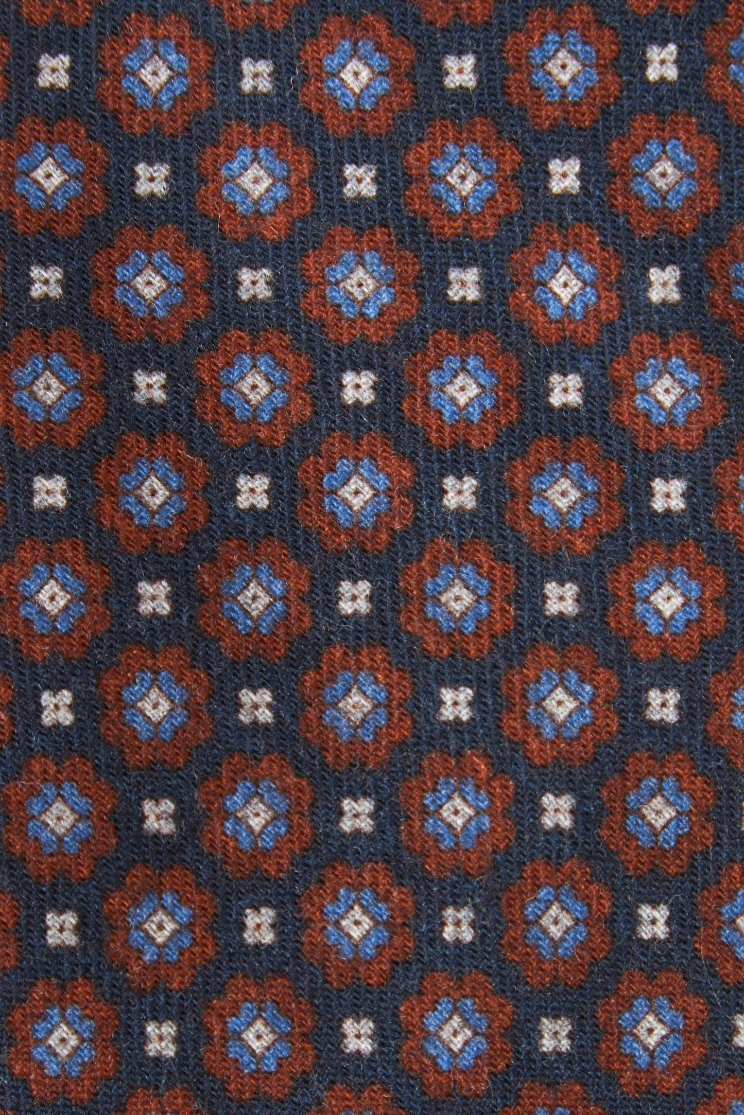 Cravate médaillon en laine rouge