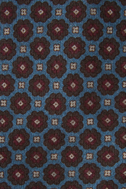Wool medallion tie