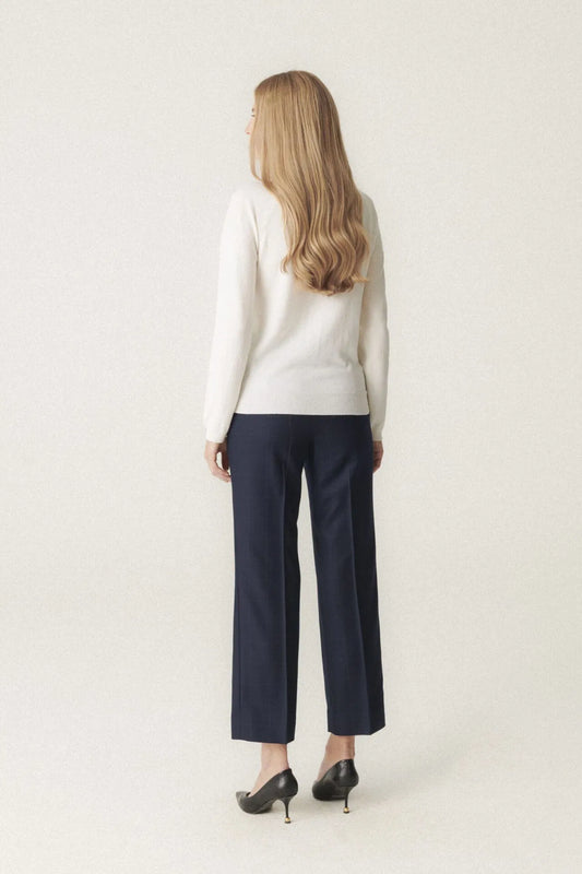 Women's sweater