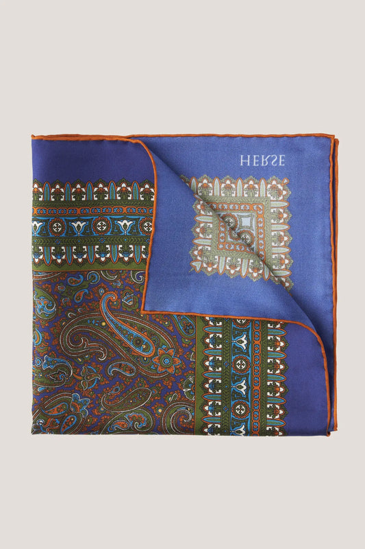 Pocket square with an inner paisley pattern