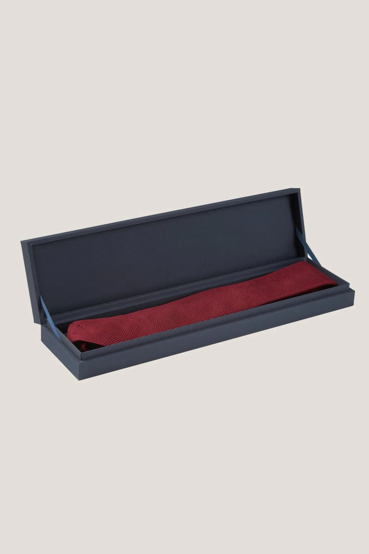 Regimental tie made of shantung, unlined