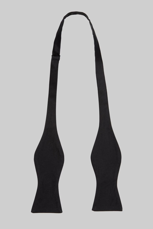 Black classic bow tie
