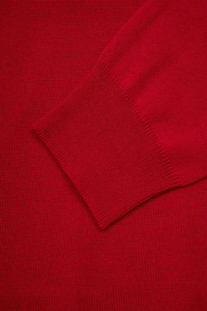 Czerwony sweter z zamkiem pod szyję