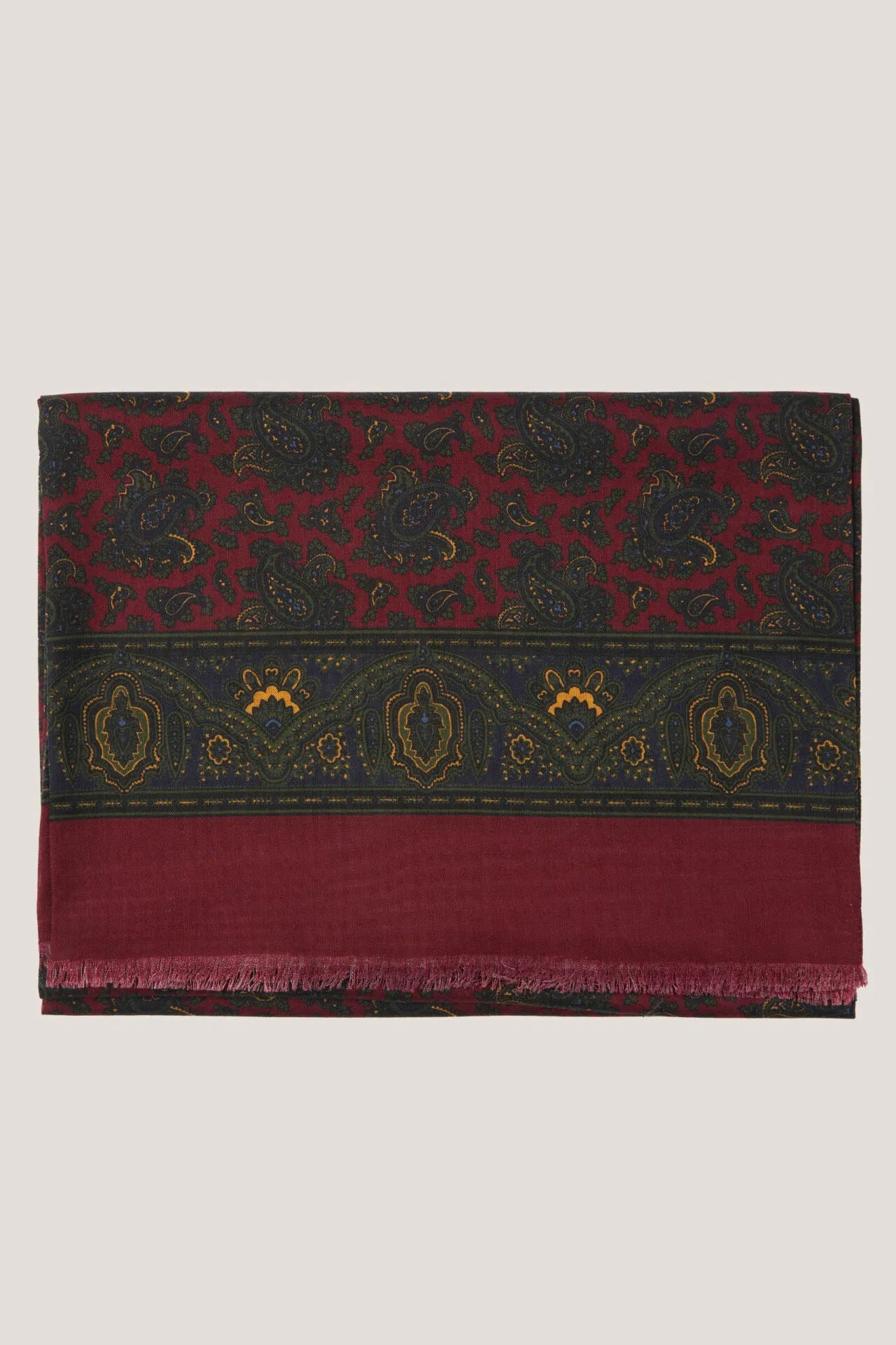 Bordowy szal w paisley