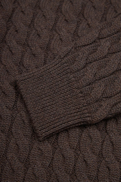 Col roulé en maille torsadée marron