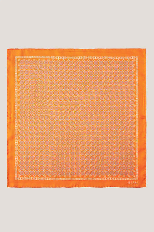 Pochette en soie à motif classique