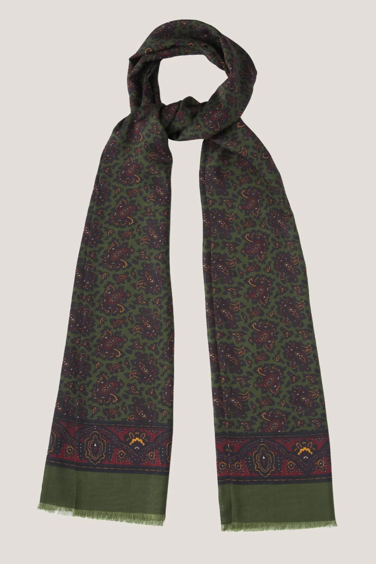 Zielony szal w paisley
