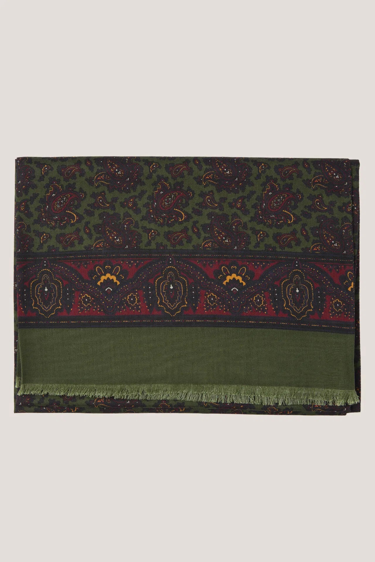 Zielony szal w paisley