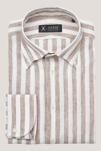 Chemise boutonnée en lin marron à rayures