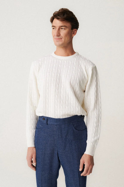 Interwoven roundneck