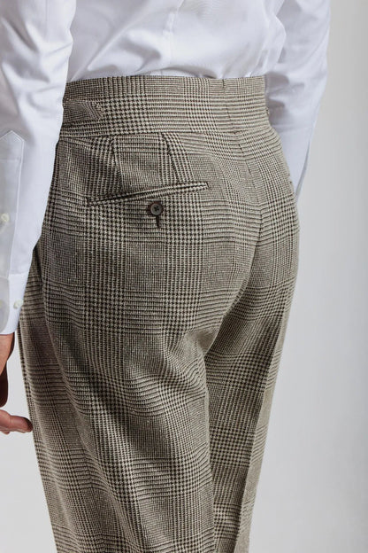 Costume trois pièces à carreaux beige et marron par PoW