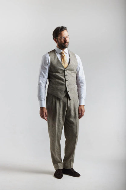 Costume trois pièces à carreaux beige et marron par PoW