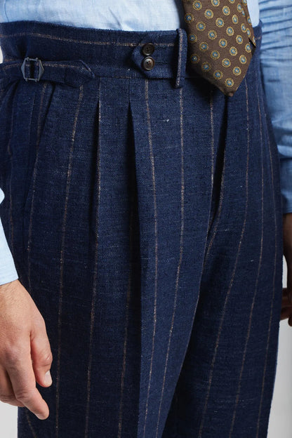 Navy blue double-breasted suit in Ferla fabric with a pinstripe pattern