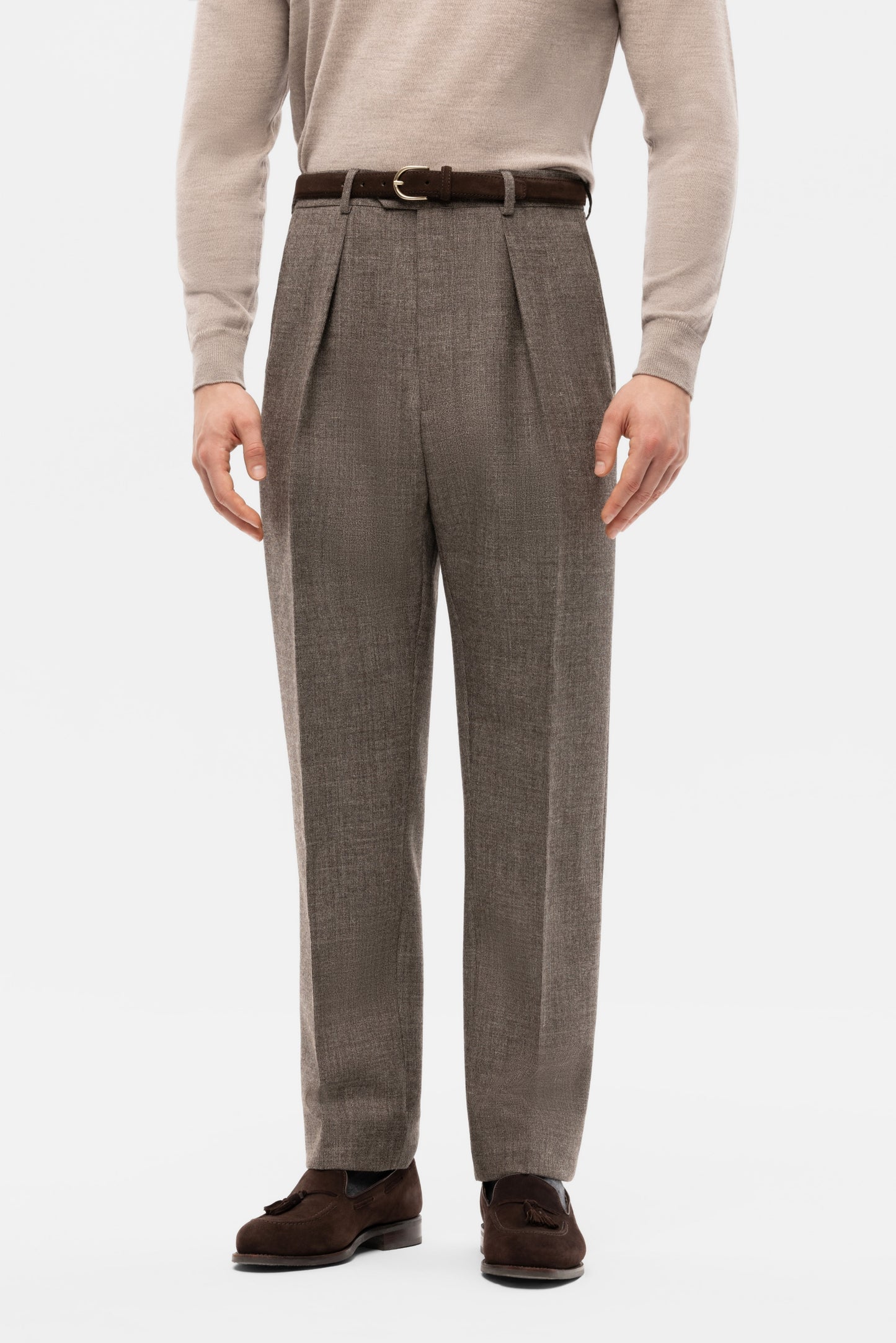 Beżowo-brązowy garnitur jednorzędowy z niebarwionej wełny