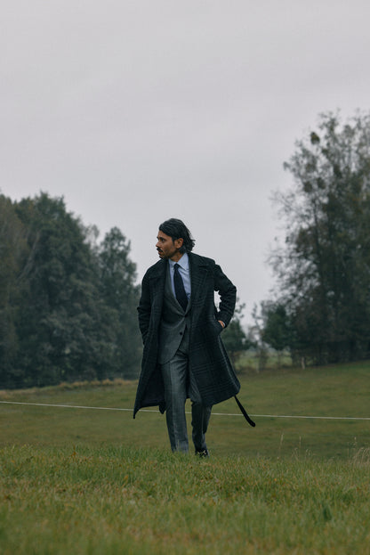 Szary garnitur z wełny w kratę Glencheck