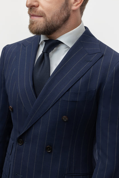 Costume bleu marine croisé à rayures fines 4 plis