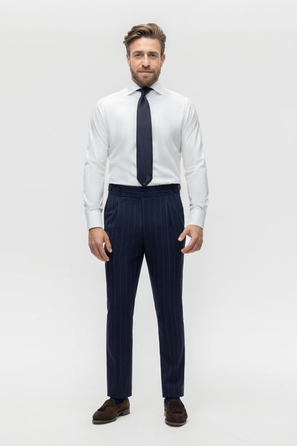 Costume bleu marine croisé à rayures fines 4 plis