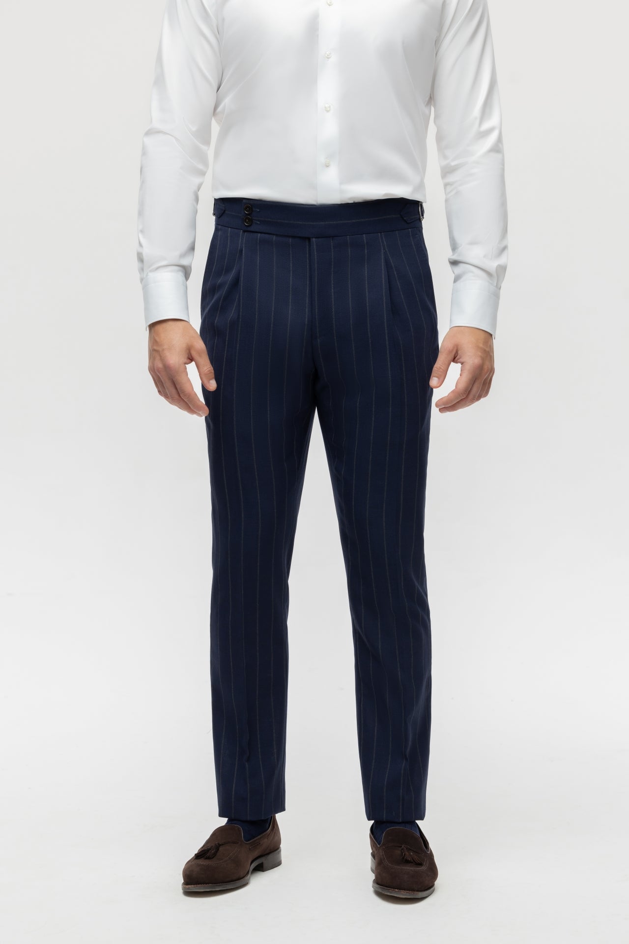 Costume bleu marine croisé à rayures fines 4 plis