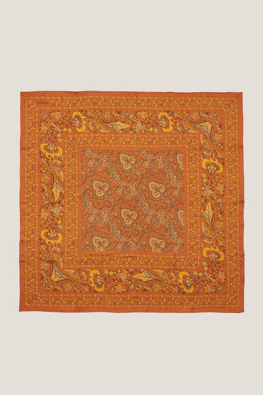 Jedwabna apaszka w paisley