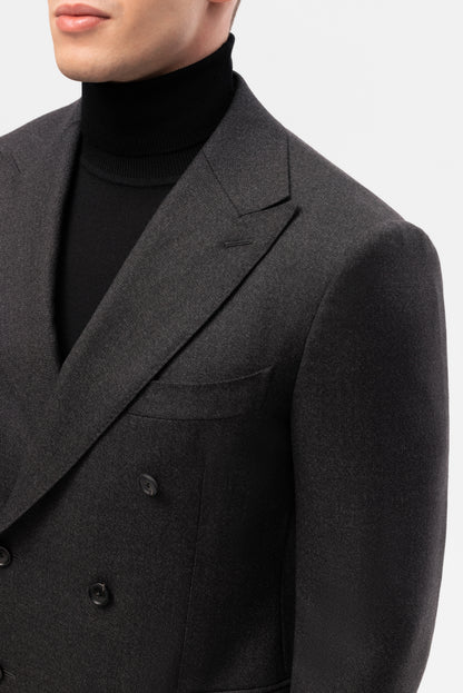 Grafitowy garnitur dwurzędowy z wełny