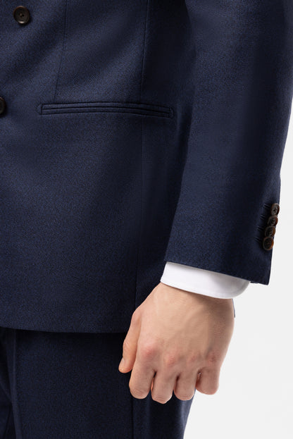 Jasnogranatowy garnitur dwurzędowy z wełny