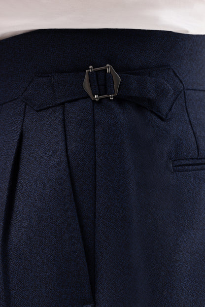 Jasnogranatowy garnitur dwurzędowy z wełny