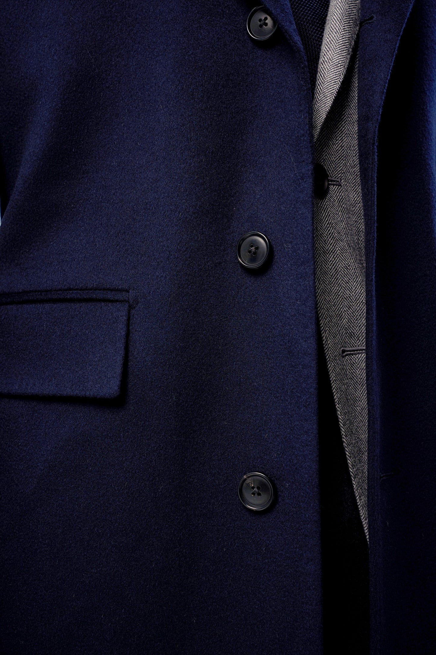 Granatowa jednorzędowa dyplomatka