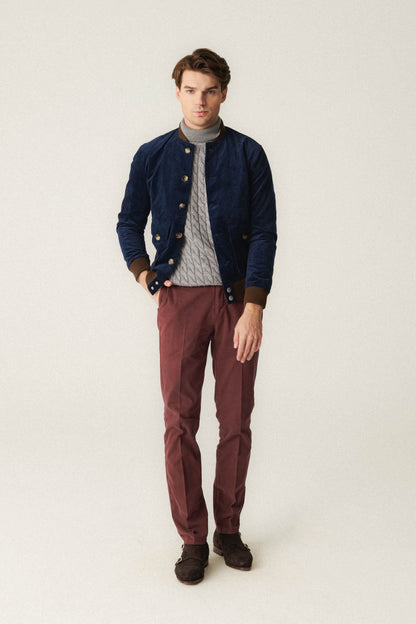 Bordowe spodnie chino
